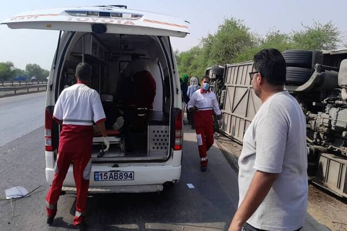 واژگونی اتوبوس در محور شوش ـ اهواز