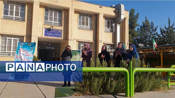  آغاز سال تحصیلی در دبیرستان فرزانگان‌ یک ناحیه 2 شیراز