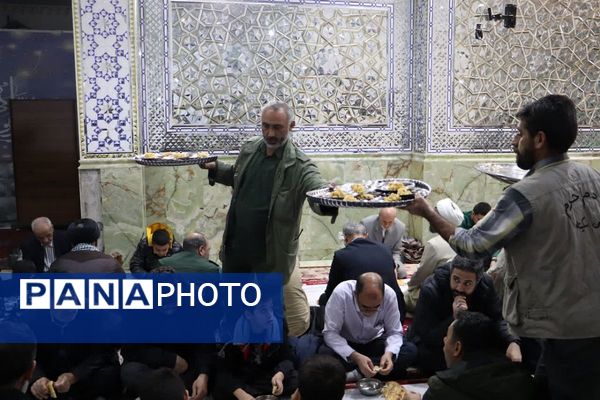 چلچراغ آیه‌ها در آستان بی‌بی سکینه شهرستان ملارد