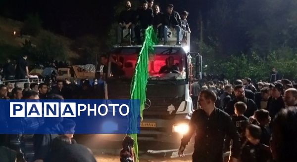 «علم‌ها در آب» سنت عاشورایی مردم بن 