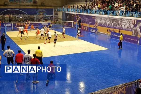 تقابل حساس سایپا ورامین و صنعتگران امید در هفته دوم لیگ برتر والیبال