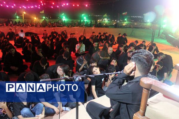 مراسم عزاداری شب چهارم محرم در هیات مکتب‌‌‌الزهرا حاجی‌آباد 