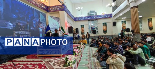 پدیده نوجوان قرآنی در محفل انس با قرآن کریم در دانشگاه علوم پزشکی خراسان شمالی