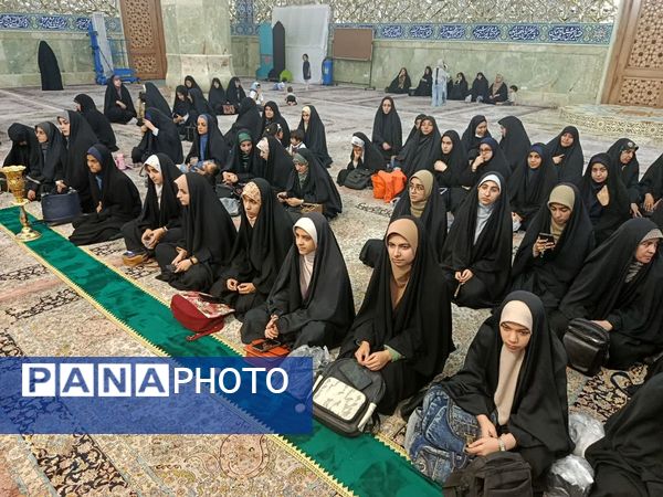 غبارروبی حرم حضرت معصومه(س) با حضور اصحاب رسانه
