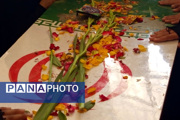 وداع مردم شهر بهمن با شهید گمنام