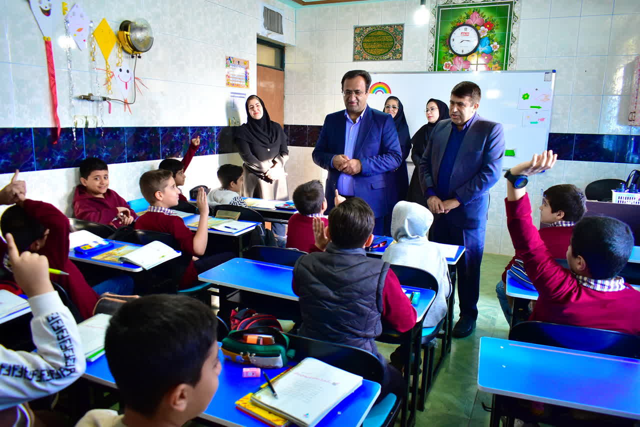 مدرسه باید محیطی پویا و الهام‌بخش برای رشد دانش‌آموزان باشد