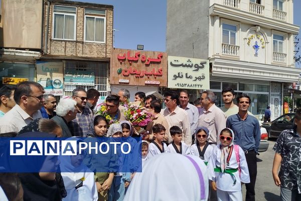 استقبال مسئولان و مردم از هادی نقابی تکواندوکار فاروجی