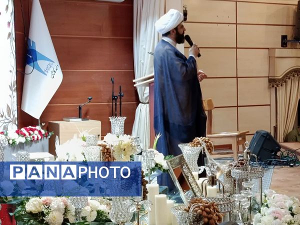 جشن باشکوه پیوند ۷۰ زوج دانشجوی دانشگاه آزاد اسلامی کاشان