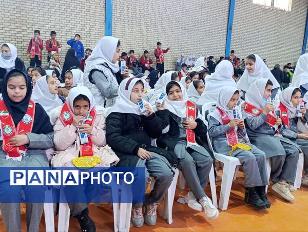  آغاز توزیع شیر رایگان در مدارس خراسان شمالی 
