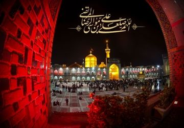 شب شهادت امام رضا(ع) و حال‌وهوای معنوی حرم رضوی