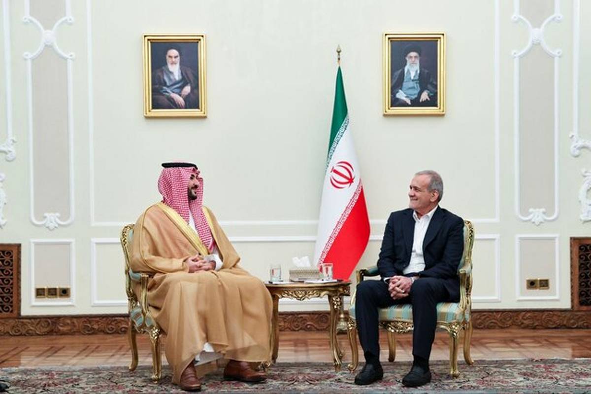 پزشکیان: ایران و عربستان میتوانند الگویی برای همکاریهای منطقهای باشند
