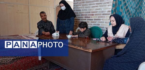 میز خدمت در آخرین نماز جمعه آبان ماه