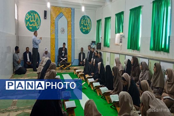 محفل نورانی انس با قرآن‌کریم با حضور قاریان برجسته استانی