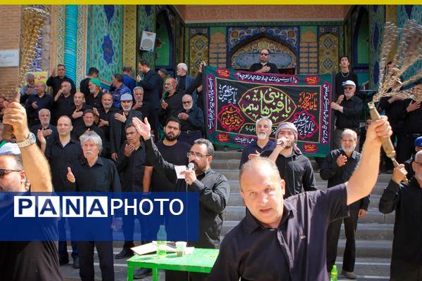 مراسم عاشورای حسینی در مشهد اردهال کاشان