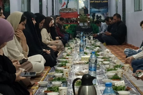 ضیافت افطاری در کانون رضوان محمودآباد