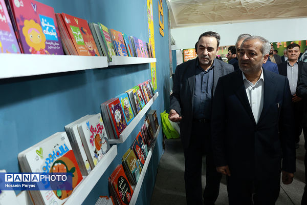 بازدید وزیر آموزش و پرورش از سی‌وششمین نمایشگاه بین‌المللی کتاب تهران 