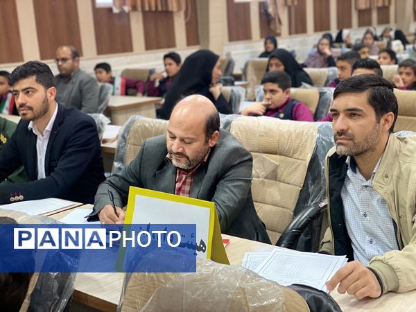 جشنواره فرهنگی هنری سرود بسیج دانش‌آموزی شهرستان مه ولات
