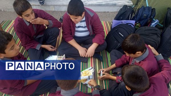 اردو درون مدرسه ای دبیرستان میثاق 