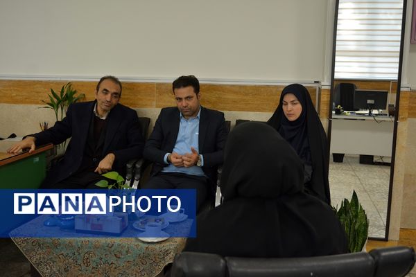 برای اولین‌بار؛ برگزاری کافه ۵۷ در دبیرستان‌ نمونه دولتی ولایت بهارستان‌دو