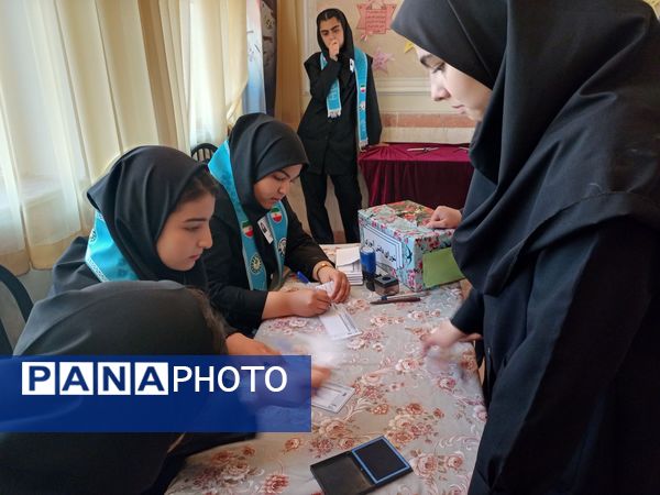 انتخابات شورای دانش‌آموزی دبیرستان الزهرای خواجه