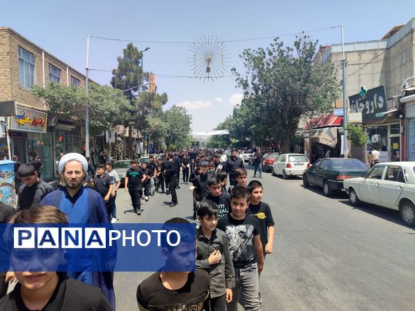 سوگواره احلی من‌‌العسل با حضور دانش‌آموزان آذرشهری 