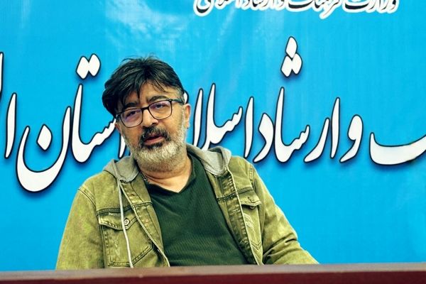 تئاتر با طومار و غوغا اجرا نمی‌شود/ فشار و حاشیه‌ای در کار نیست