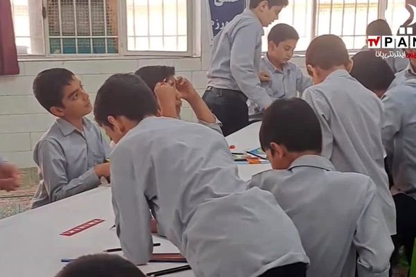 همایش نقاشی همگانی در مدرسه امام حسن مجتبی زارچ 