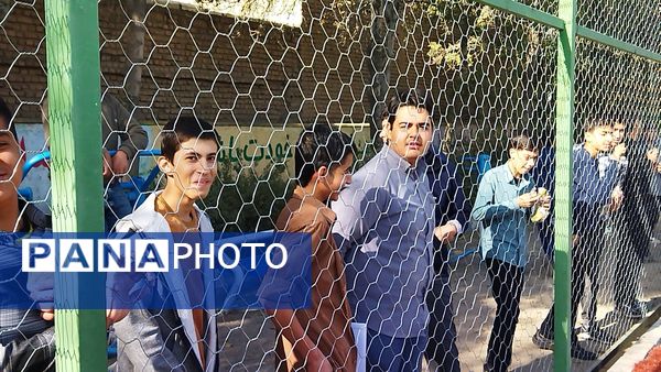 روز اول از مسابقات فوتبال المپیاد ورزشی دبیرستان شاهد ابوذر غفاری نیشابور 