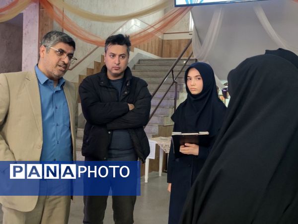 بازدید معاون پرورشی و تربیت بدنی ناحیه سه از دبیرستان مصلی‌نژاد ام البنین 