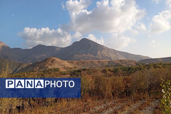 تصاویر زیبا از پاییز رنگارنگ در شهر دار السادات بار نیشابور 