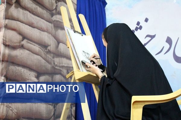 محفل دانش‌آموزان استان اصفهان در سوگ رحلت امام خمینی(ره) و شهدای خدمت