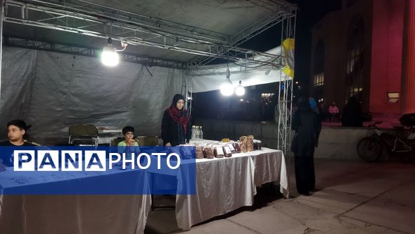 بازارچه اقتصاد مقاومتی صنایع دستی و مشاغل خانگی در نیشابور 