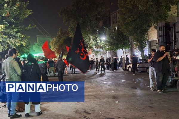 دسته عزاداری حضرت علی‌اکبر(ع) در شب هشتم محرم در پیشوا