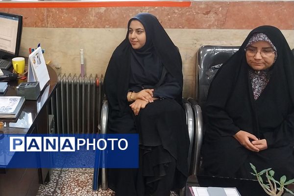 برگزاری نمایشگاه به مناسبت «هفته پدافند غیرعامل» در دبستان شهید مجید مجیدی ناحیه دو شهرری 