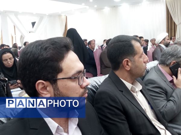 ویژه برنامه در مسیر دانایی در کاشمر