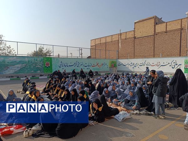 سفره احسان حضرت فاطمه زهرا (س) در مدرسه والدین تبریز