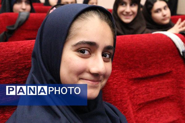 برگزاری جشن روز دختر با همکاری کانون خدمت رضوی و نهادهای آموزشی در منطقه 14 تهران 