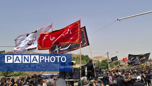 سوگواری روز عاشورا در شهر کهک قم