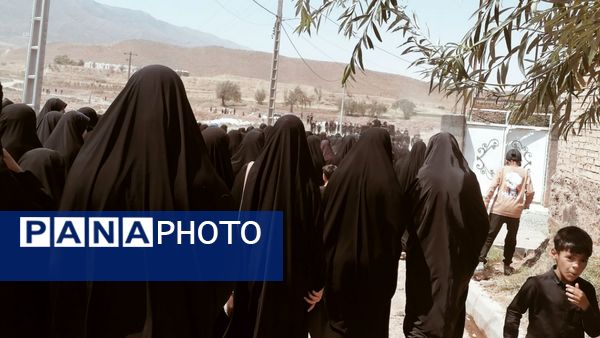 بازماندگان اربعین شهر نسر با راهپیمایی باشکوه یاد شهدای کربلا را گرامی داشتند