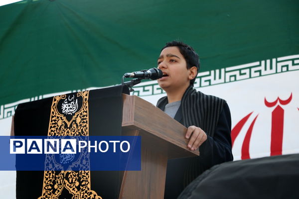 اجتماع عظیم دانش‌آموزان شهر مشهد به مناسبت روز دانش‌آموز