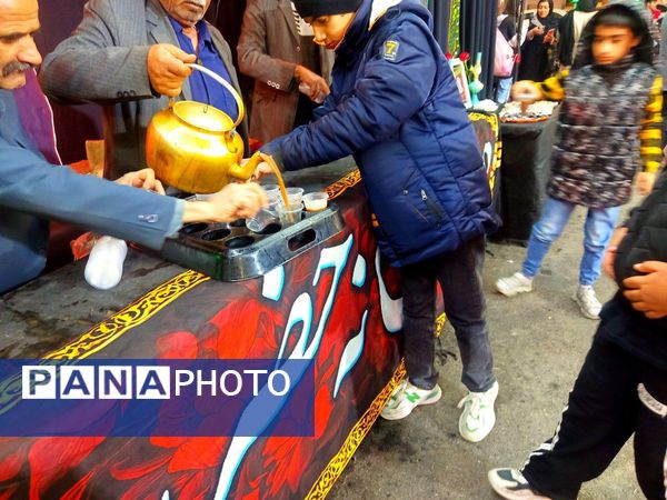 موکب هایی به عشق فاطمه (س) در کاشمر