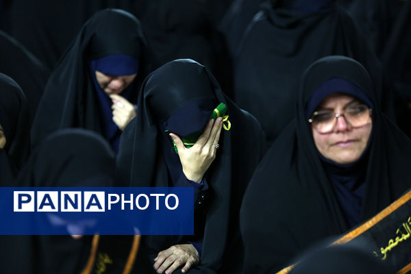 آیین شمعدان‌گردانی و خطبه خوانی شام رحلت حضرت معصومه(س)