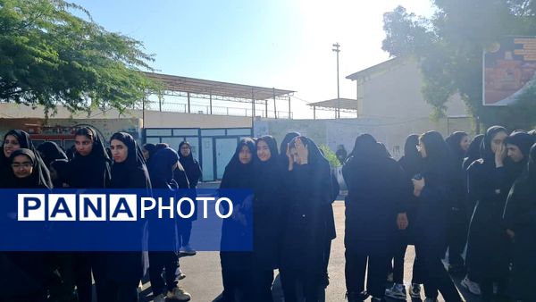 تشییع باشکوه شهید گمنام با بدرقه پرشور دانش‌آموزان