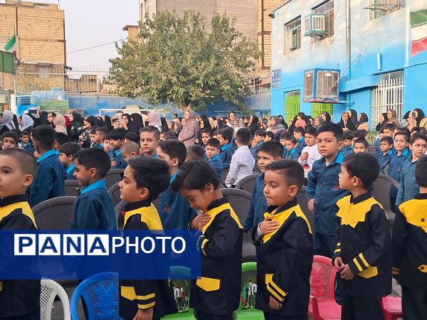 دانش آموزان در آغوش مدرسه
