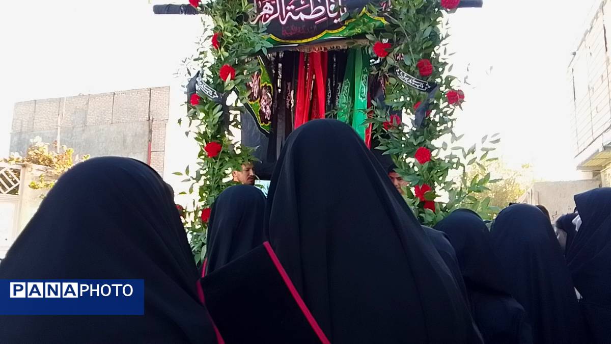 دبیرستان دخترانه حضرت معصومه سلام الله علیها میزبان پیکر شهید گمنام 