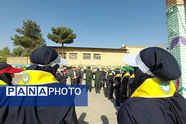جشن عاطفه‌ها،  تجلی مهربانی دانش‌آموزان کهریزک 