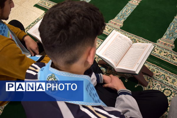 برنامه هماهنگ استانی «محفل معنوی قرآن و نماز جماعت» در نوخندان