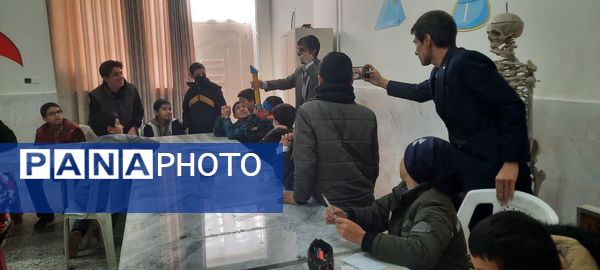 بازدید دانش آموزان دبستان پسرانه فضیلت از پژوهشسرای رازی 