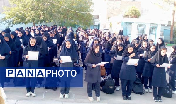 برگزاری مراسم ختم قرآن در دبیرستان دخترانه فاطمیه