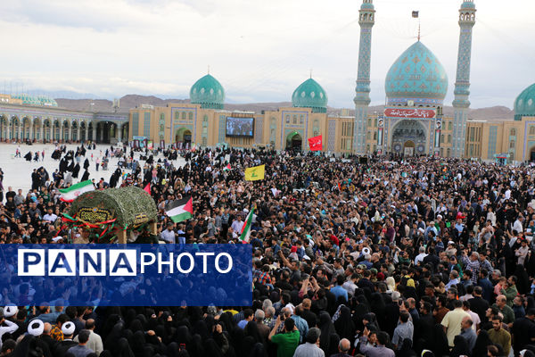 میزبانی مسجد مقدس جمکران از لاله‌های فاطمی-1